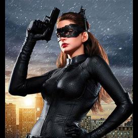 Anne Hathaway Catwoman |  Rise of the Dark Knight